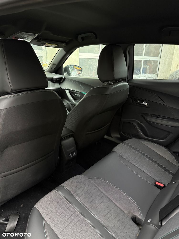 Peugeot 2008 - 12