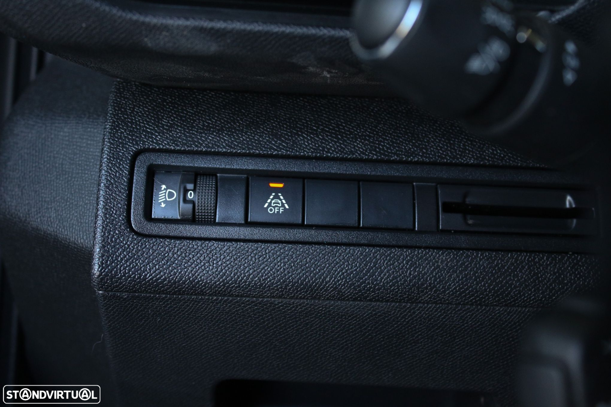 Peugeot 5008 1.2 PureTech Allure EAT8 - 25