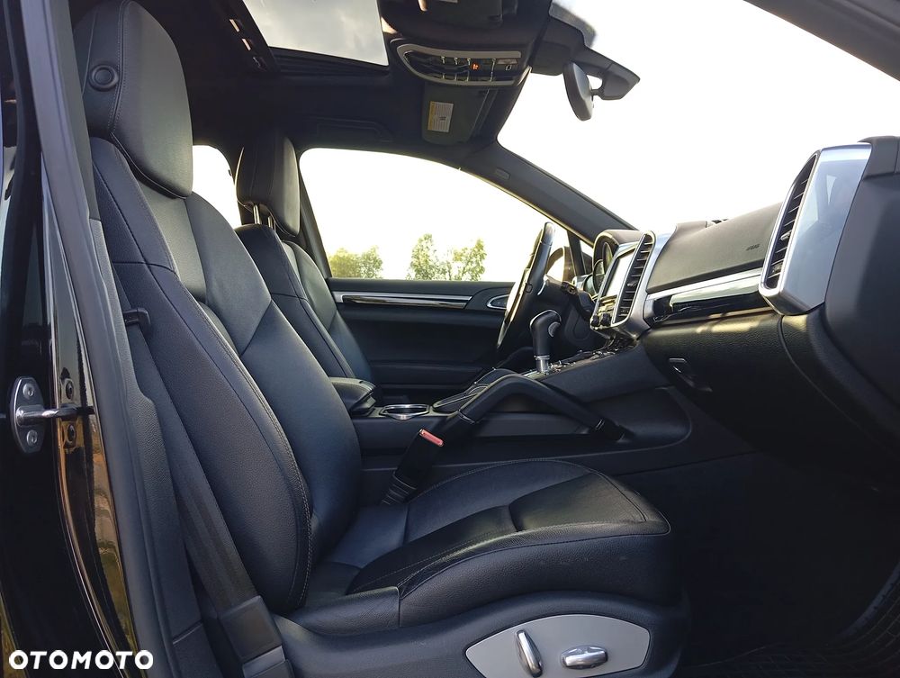 Porsche Cayenne - 20