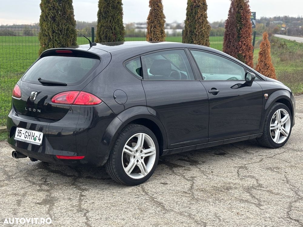 Seat Leon 2.0 TDI DPF Stylance - 4