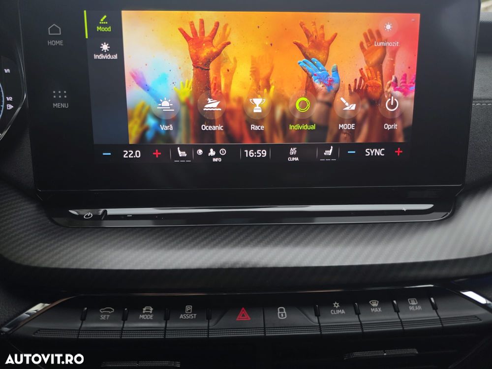 Skoda Octavia 2.0 TDI DSG RS Plus - 26