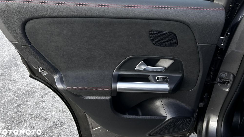 Mercedes-Benz GLA 200 AMG Line - 22