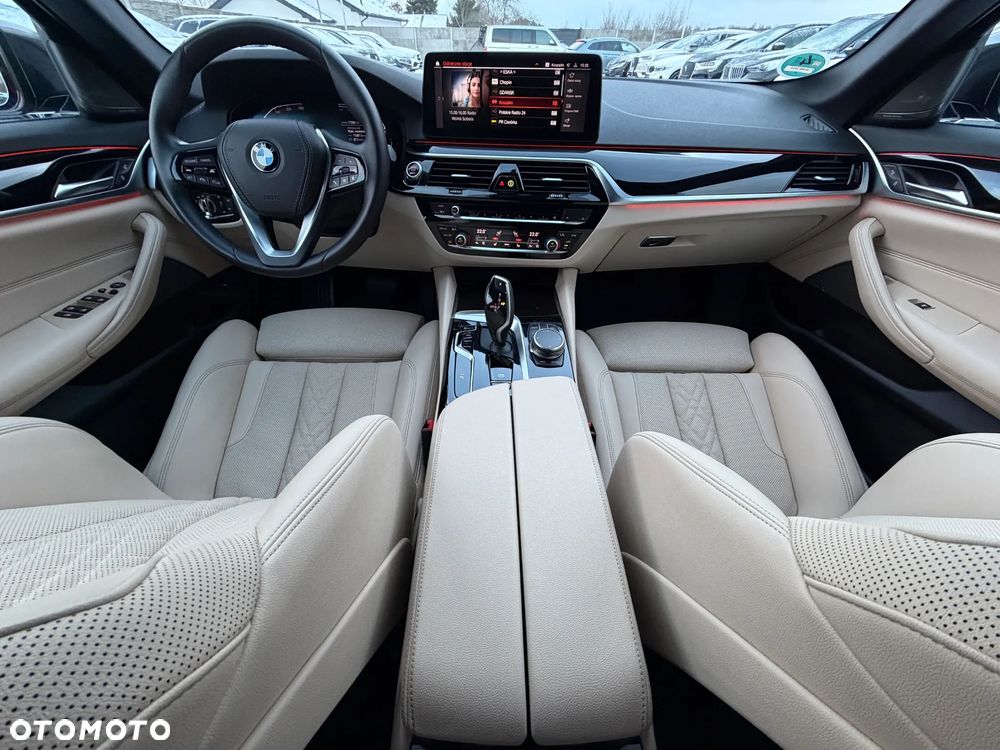 BMW Seria 5 520d Luxury Line - 40