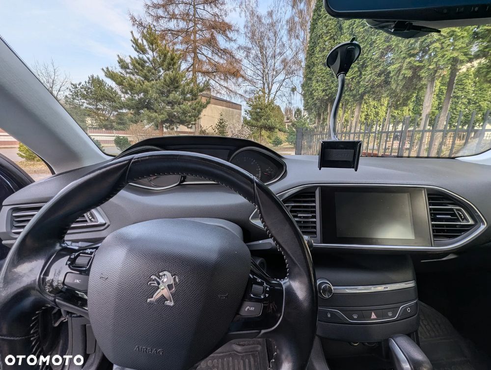 Peugeot 308 1.6 BlueHDi Active S&S EAT6 - 6