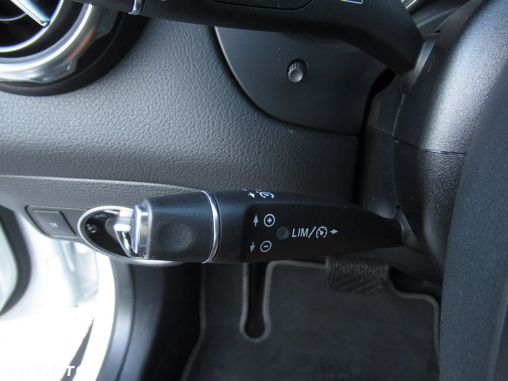 Mercedes-Benz GLA 200 7G-DCT Style - 14