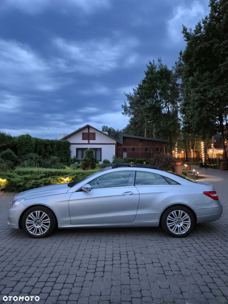 Mercedes-Benz Klasa E 350 CGI BlueEffICIENCY - 31