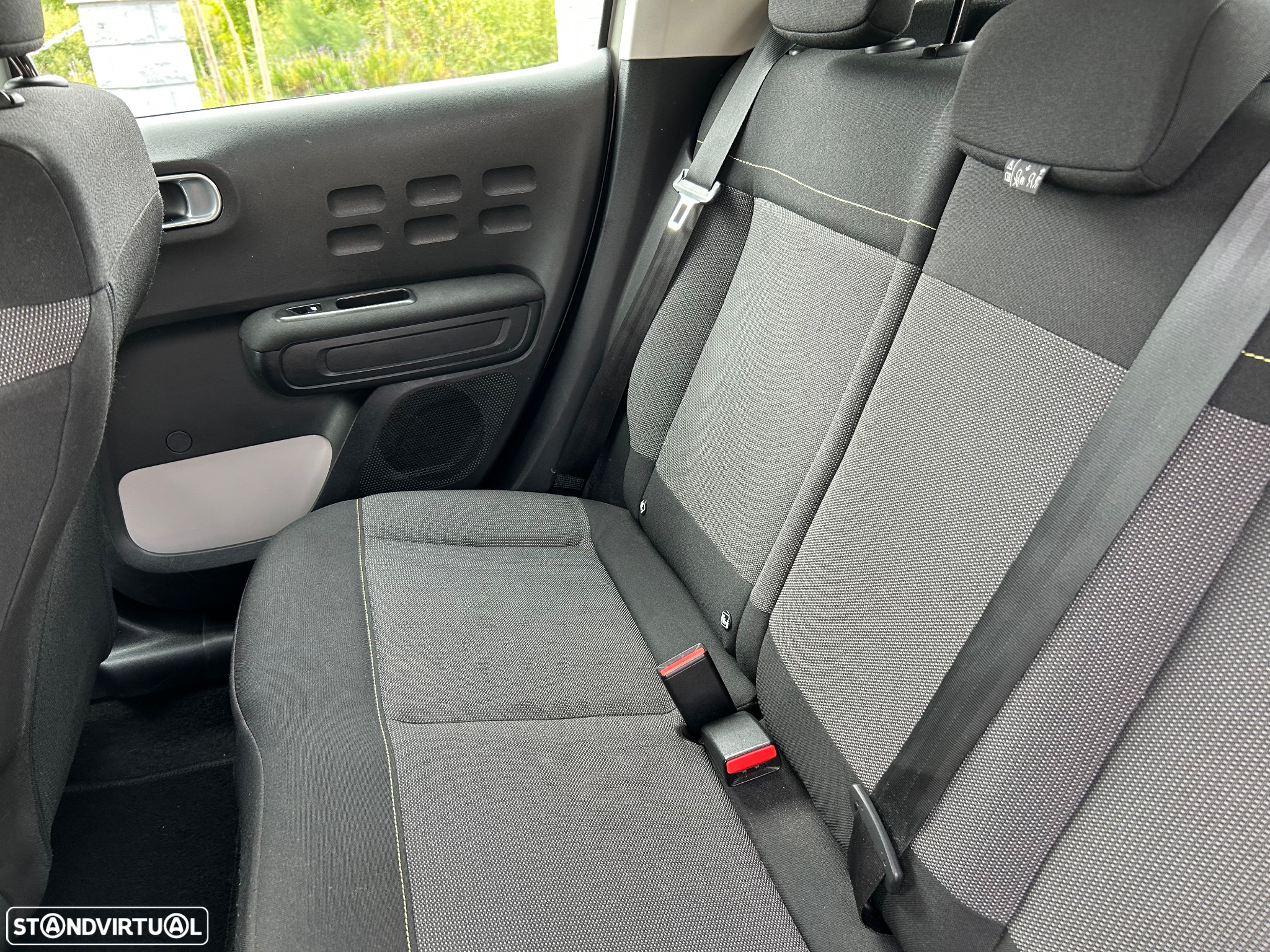 Citroën C3 1.6 BlueHDi Shine - 19