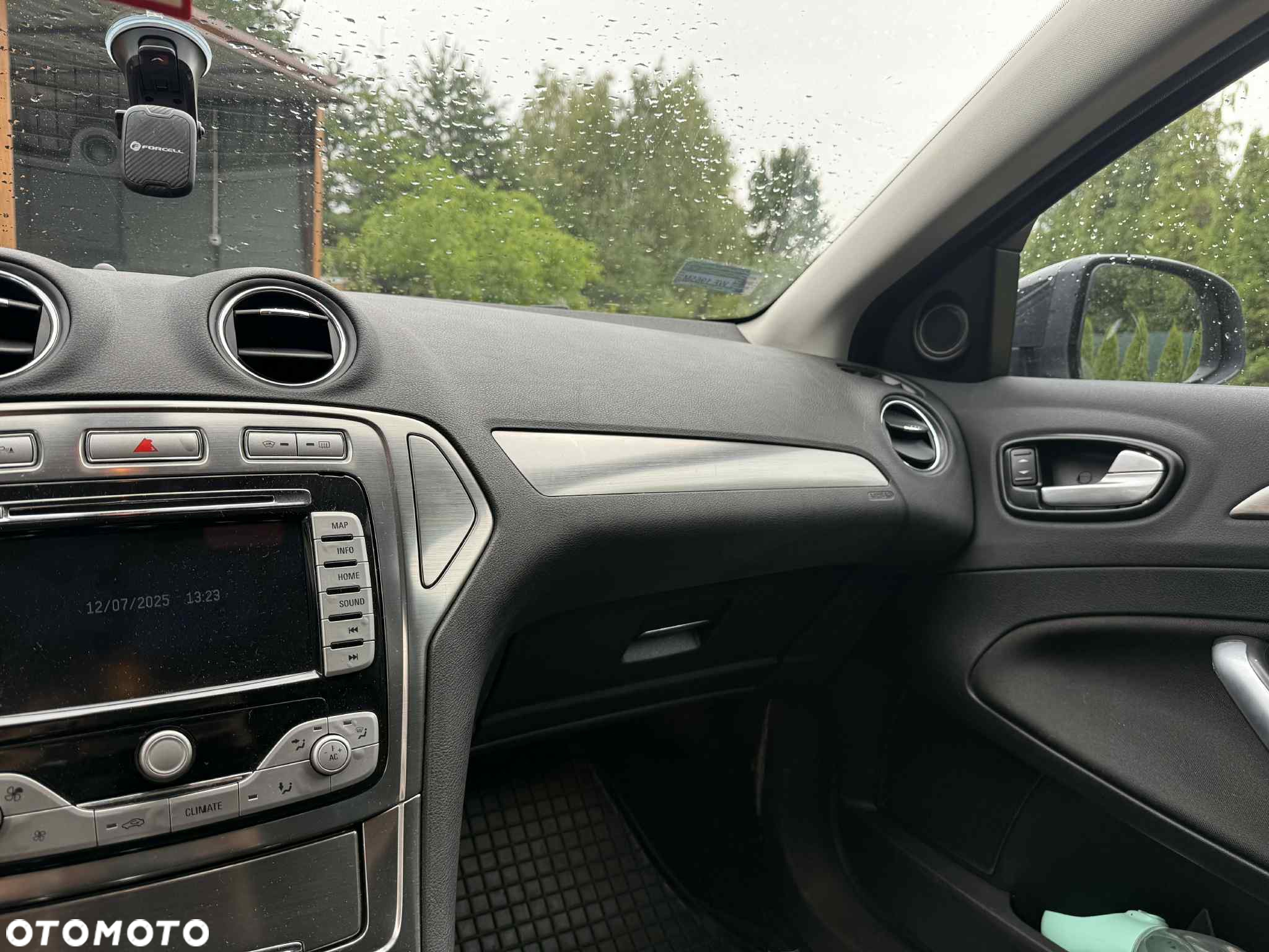 Ford Mondeo - 10