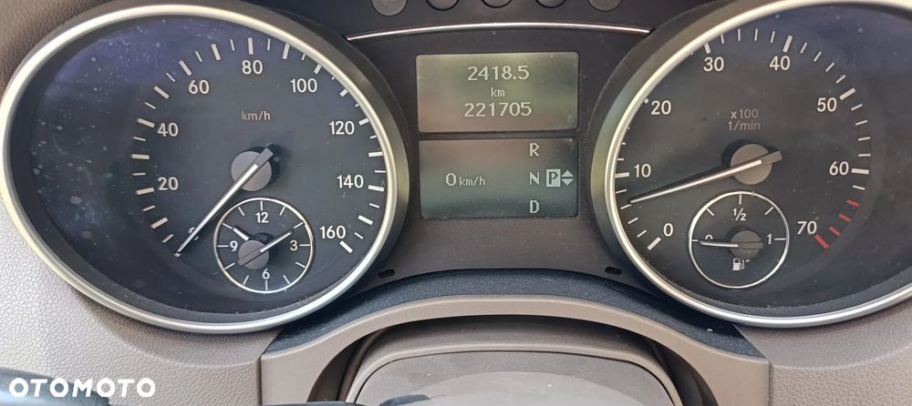 Mercedes-Benz ML 500 4-Matic - 11