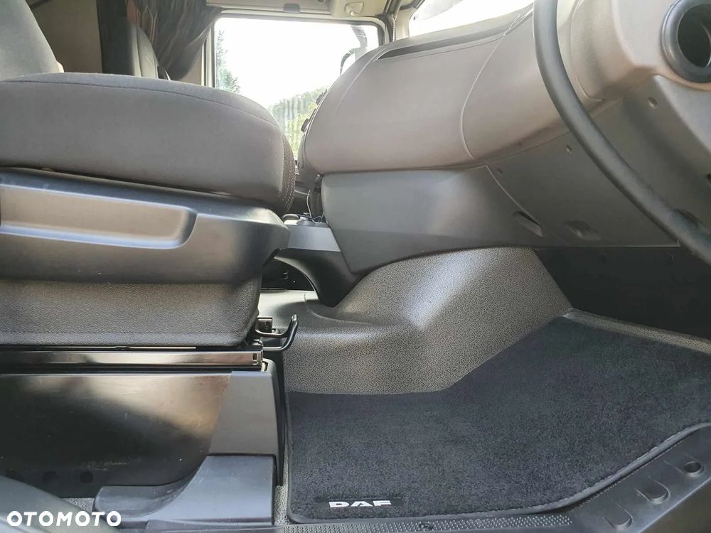 DAF XF - 6