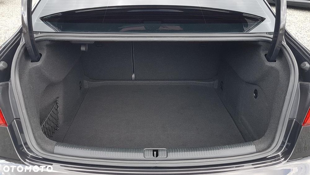 Audi A3 Limousine 2.0 TDI quattro S tronic design - 12