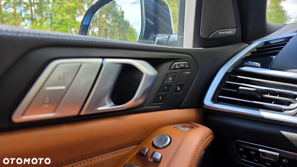BMW X7 xDrive40i sport - 33