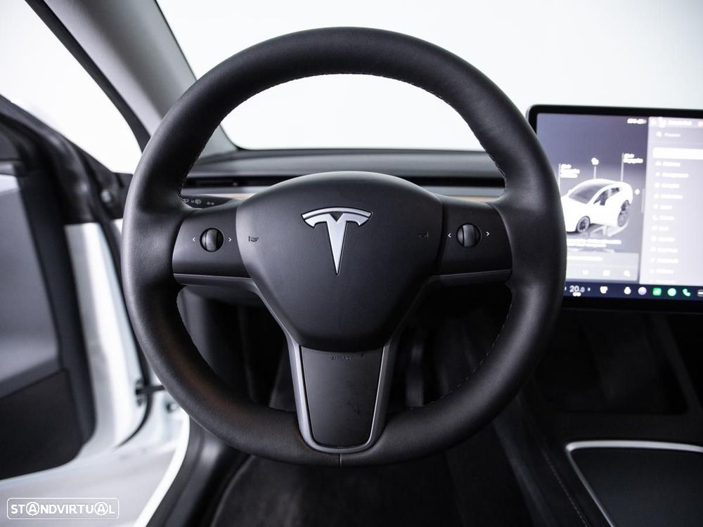 Tesla Model Y Long Range Dual Motor AWD - 20