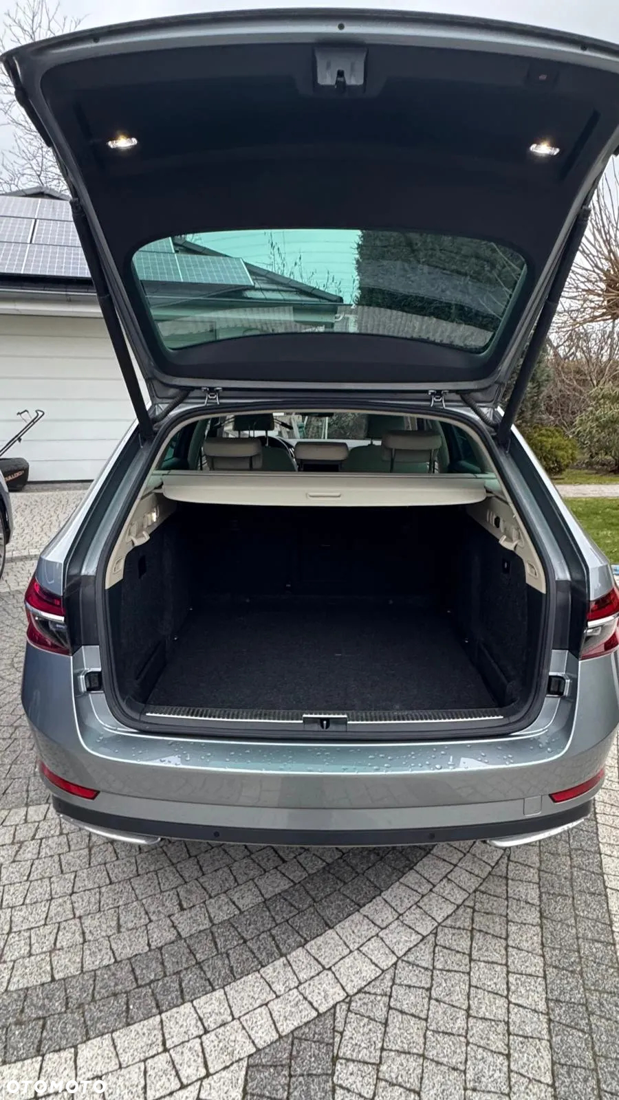 Skoda Superb 2.0 TDI SCR L&K DSG - 10