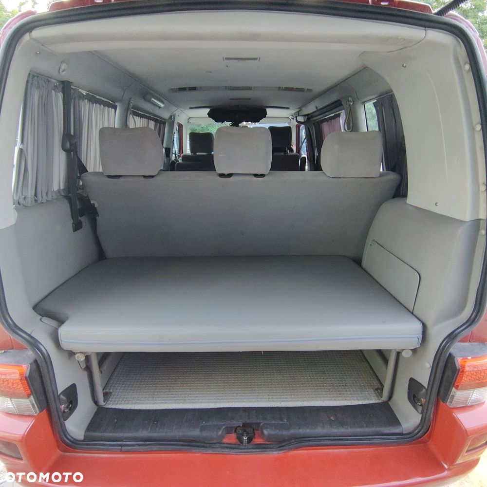 Volkswagen Multivan - 7