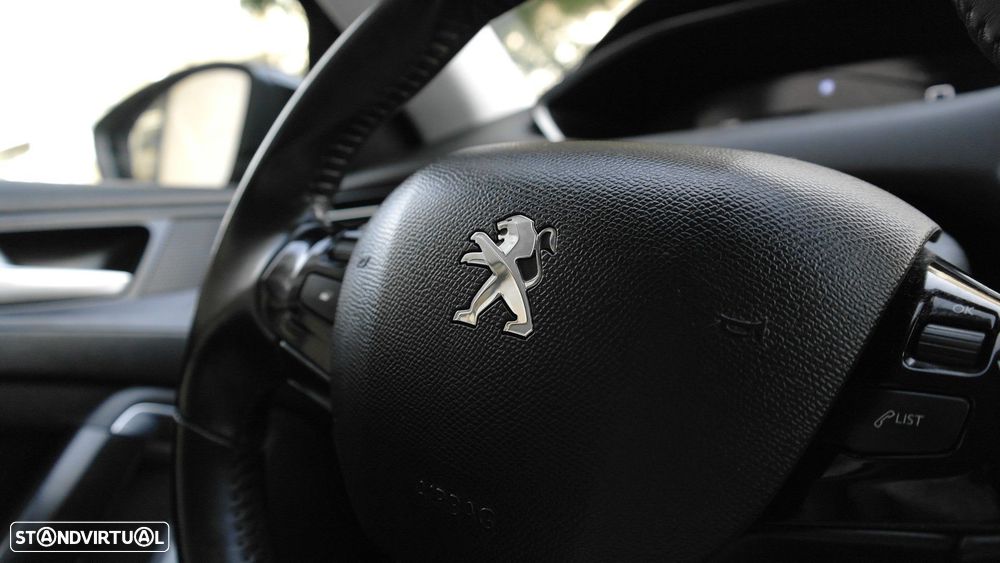 Peugeot 308 1.2 PureTech Style - 53