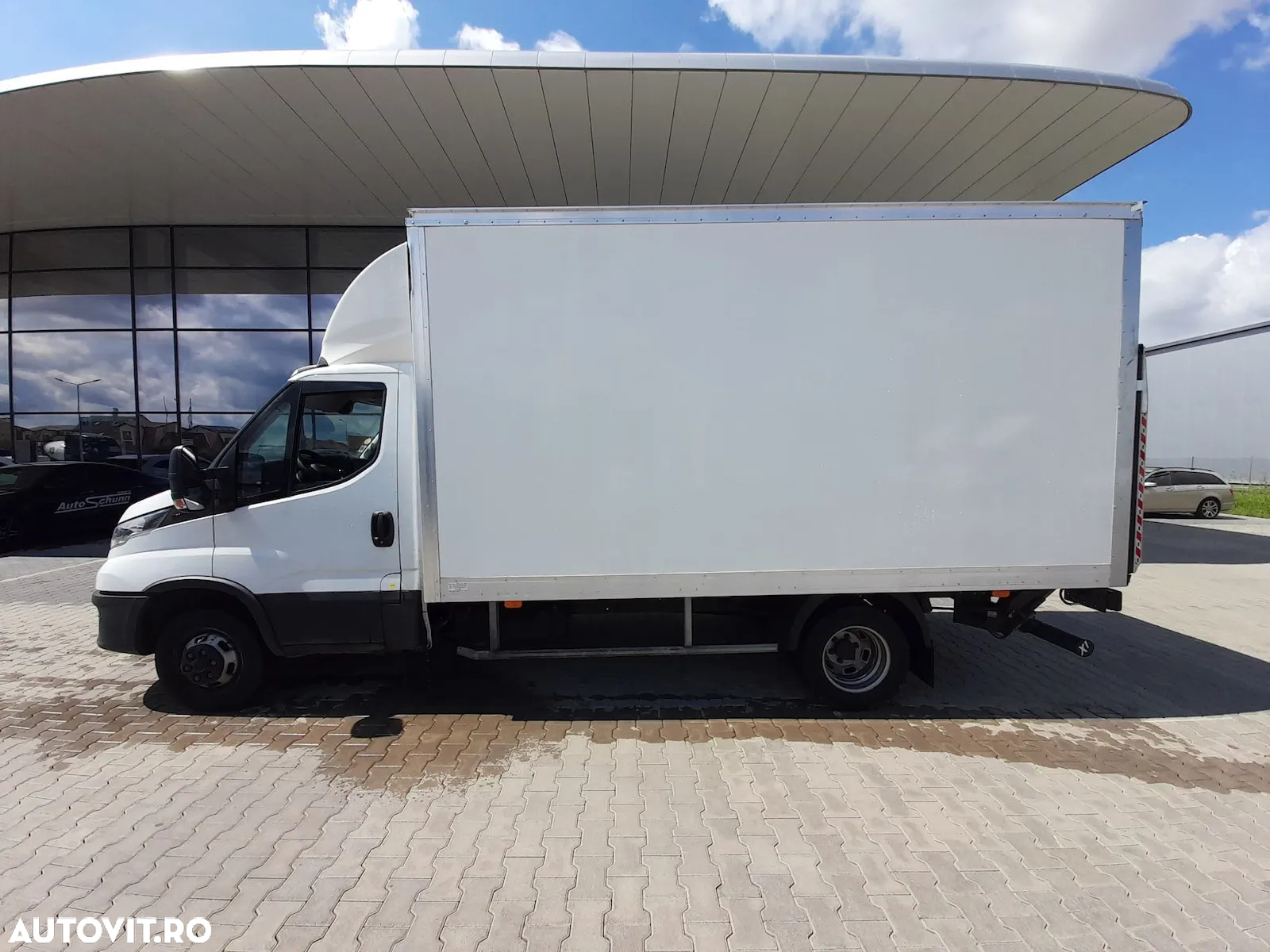 Iveco Daily 35C16H3.0 BOX+LIFT - 11