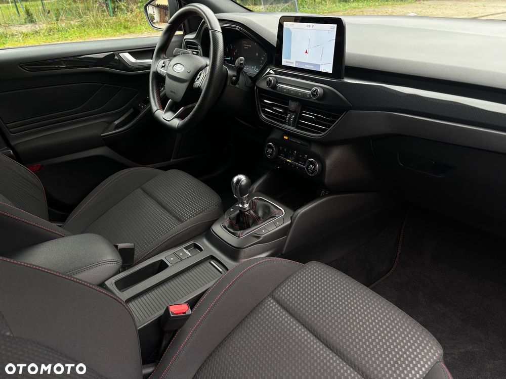 Ford Focus Turnier 1.5 EcoBlue Start-Stopp-System ST-LINE - 6