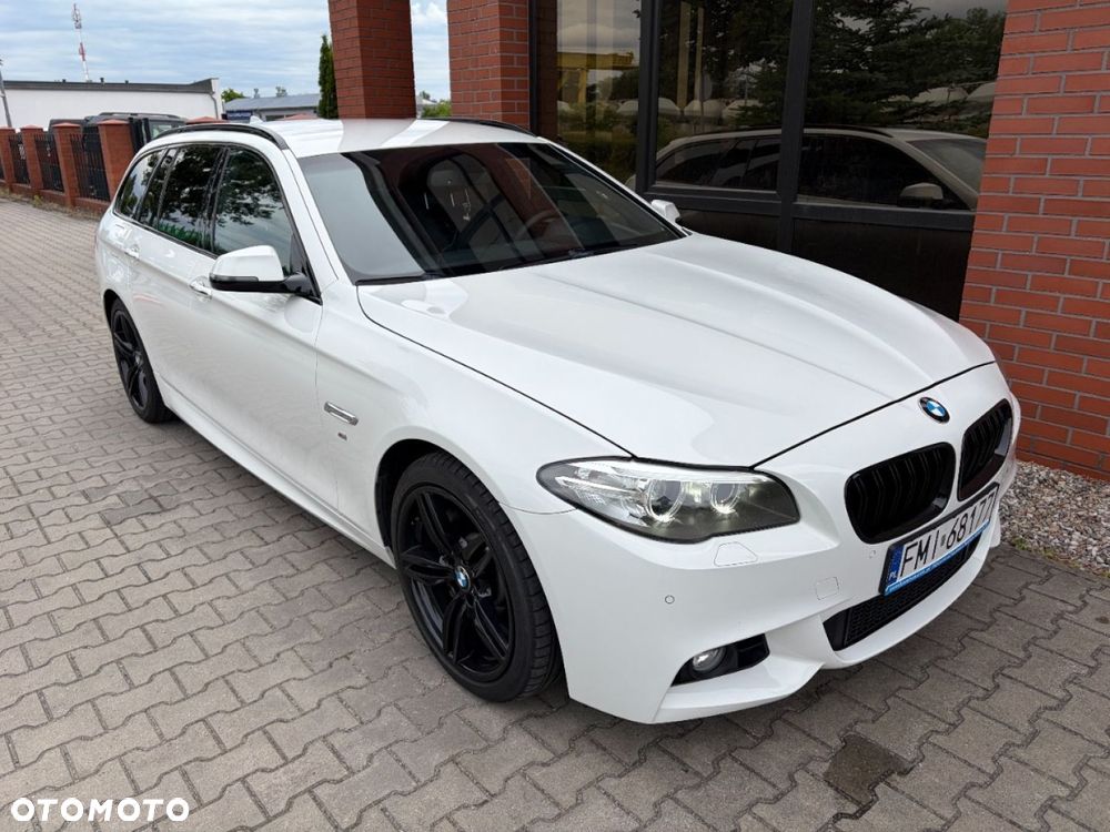 BMW Seria 5 530d xDrive Sport-Aut - 2