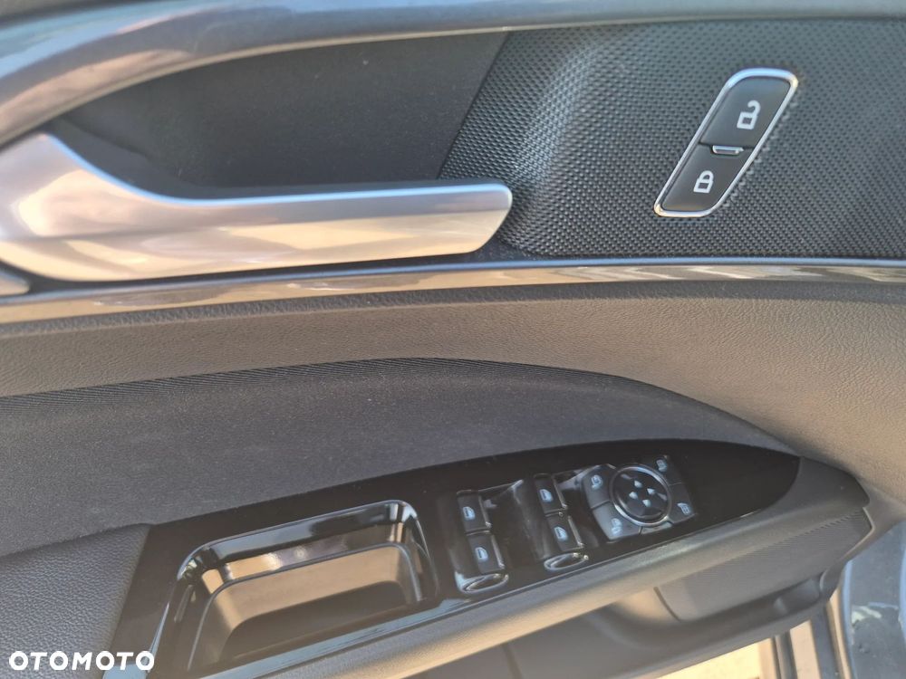 Ford Mondeo 2.0 EcoBlue Titanium - 10