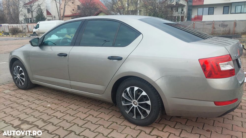 Skoda Octavia 1.6 TDI Ambition - 8