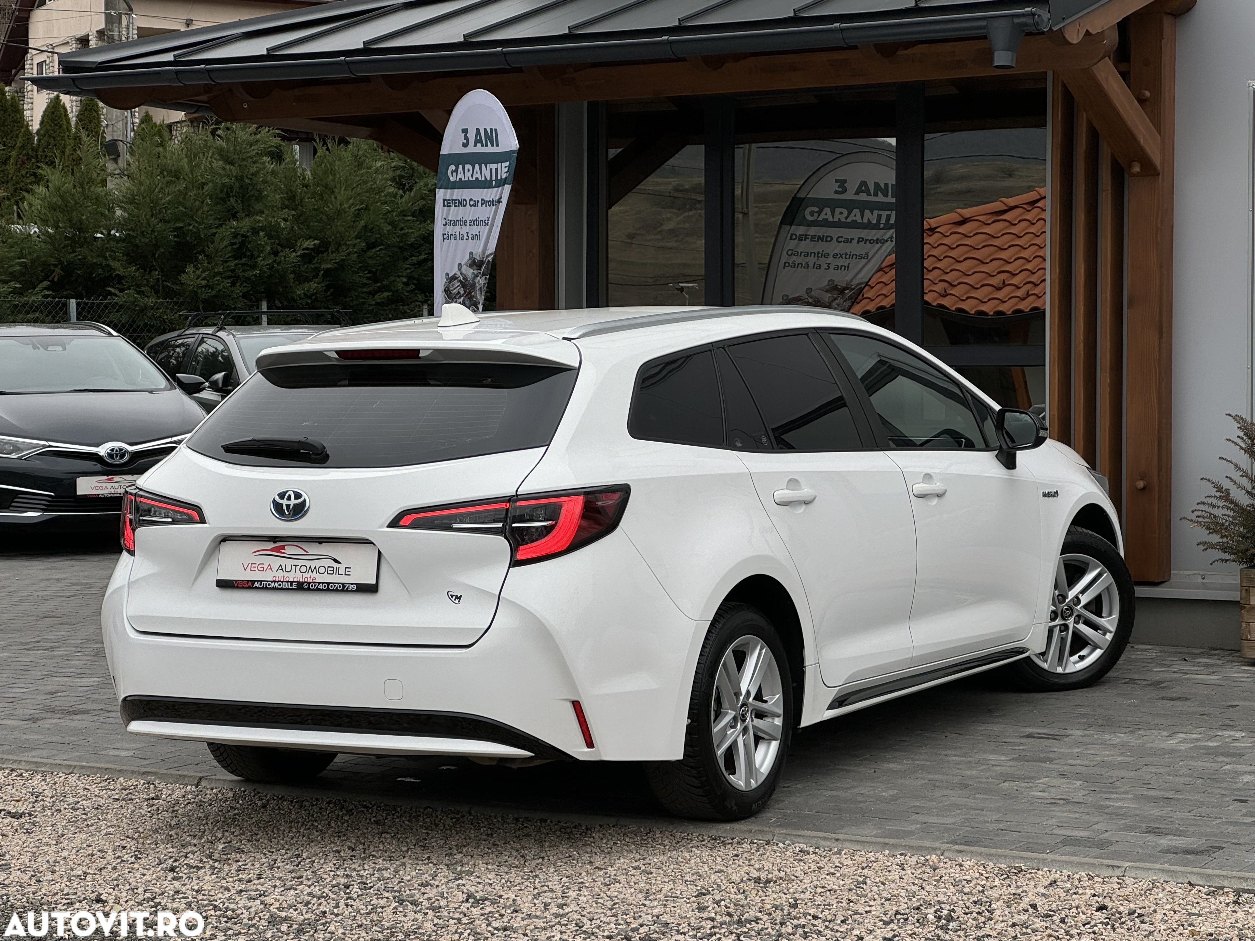 Toyota Corolla 1.8 HSD Business - 3