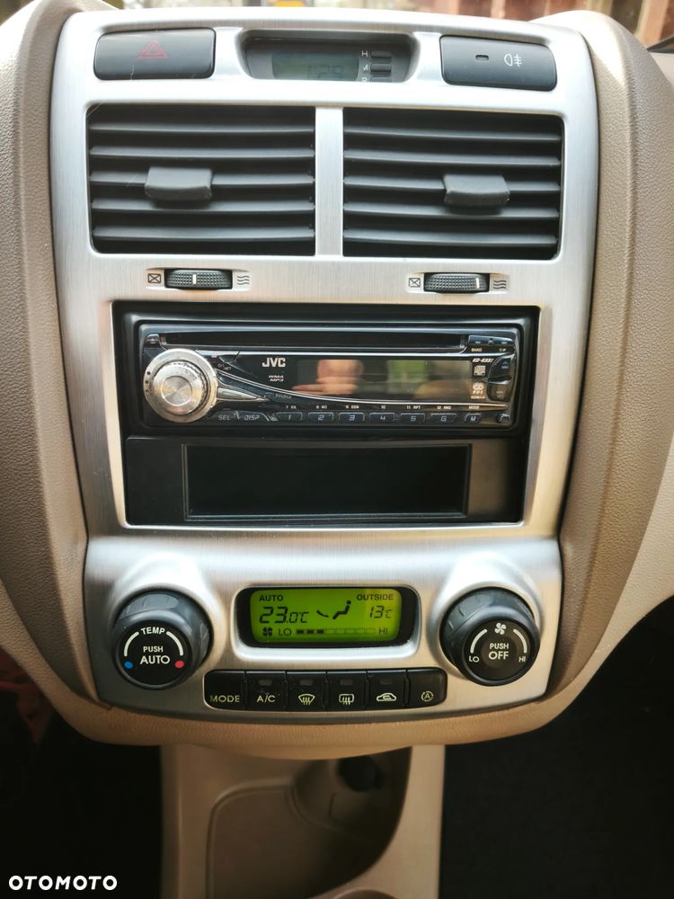 Kia Sportage 2.0 CRDI LX - 22