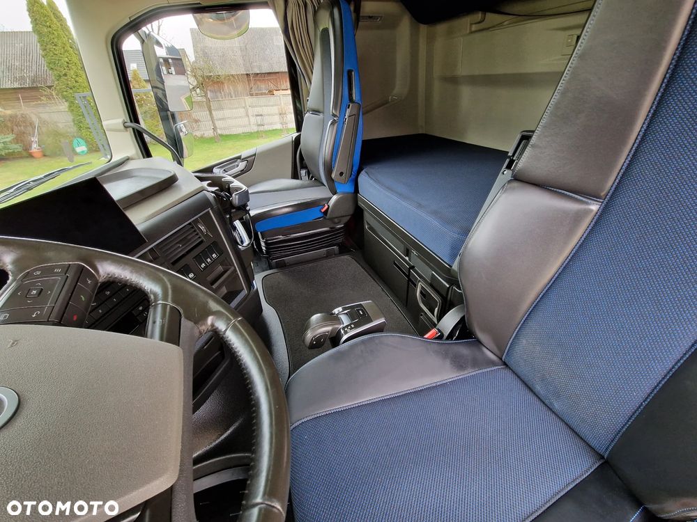 Volvo FH5 500 I-SAVE XXL ACC / MEGA / LOW DECK /  BOGATA WERSJA / JAK NOWY - 26