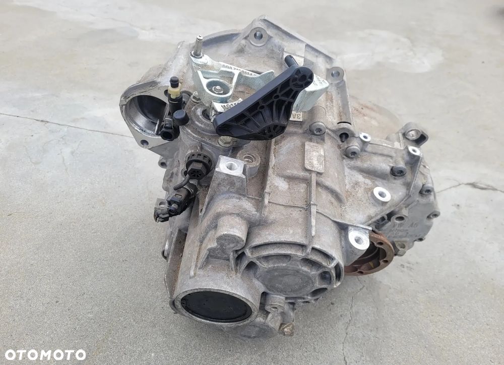 Skrzynia biegów VW Tiguan II Passat B8 2,0 TDI 2017r 6-bieg manual QZZ 40 tys. km - 4