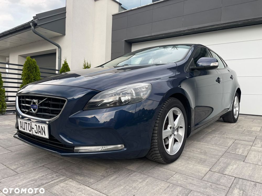 Volvo V40 D2 Summum - 1