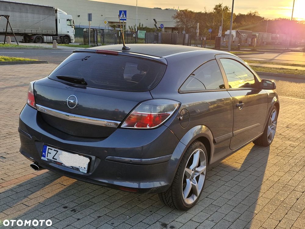 Opel Astra III GTC 1.7 CDTI Sport - 3