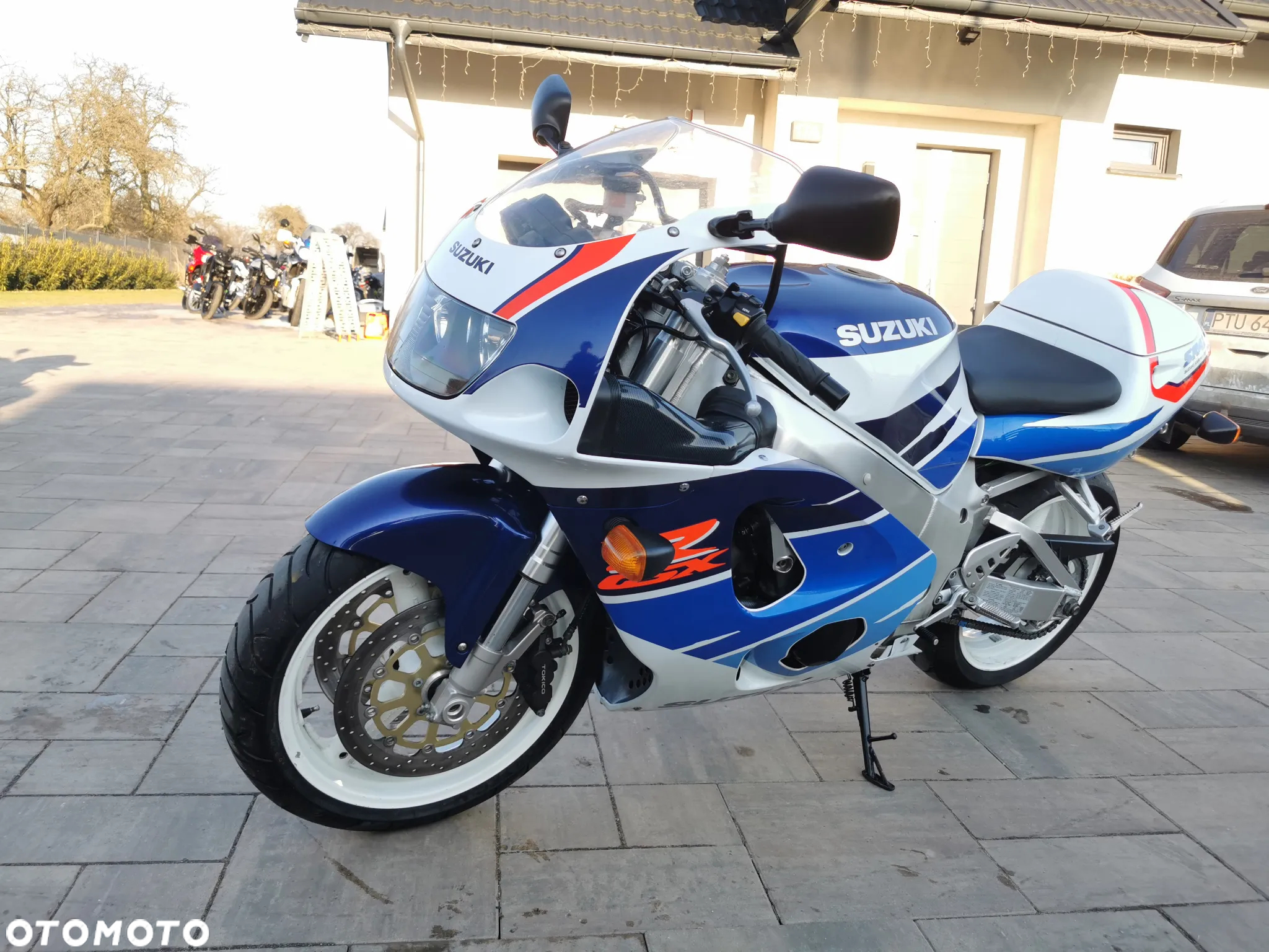 Suzuki GSX-R - 28