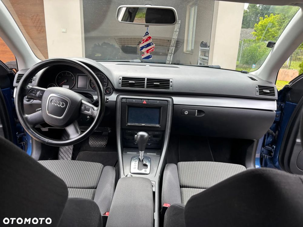 Audi A4 Avant - 9