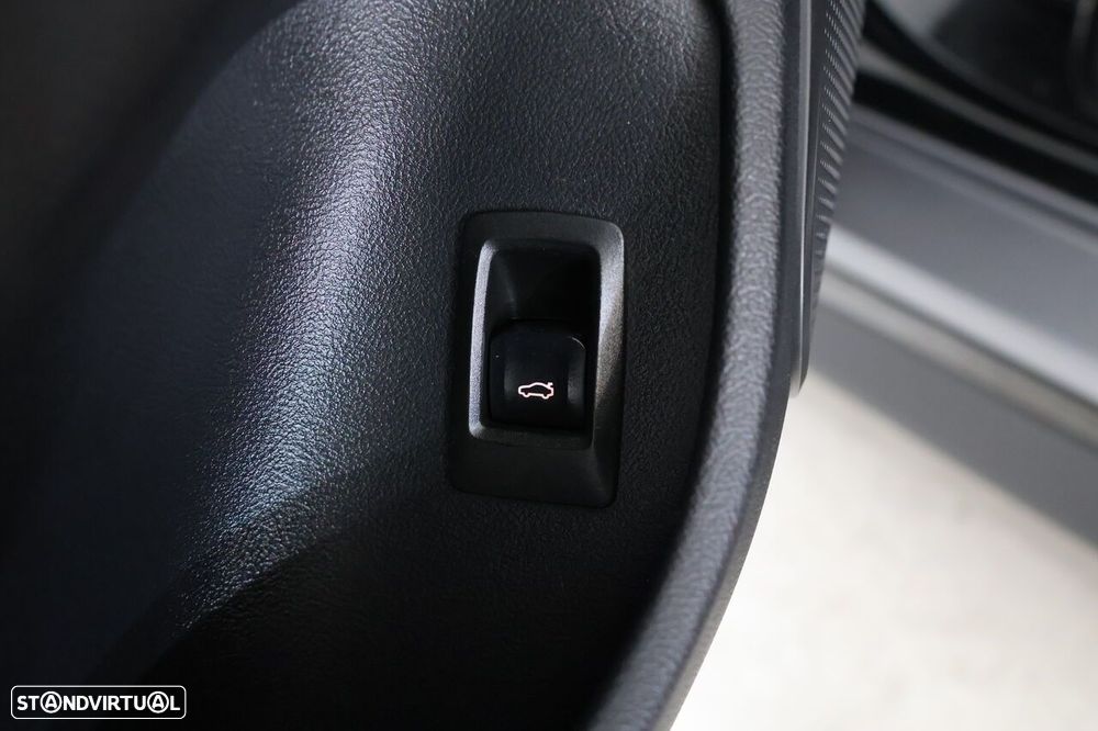 BMW i4 eDrive40 - 30