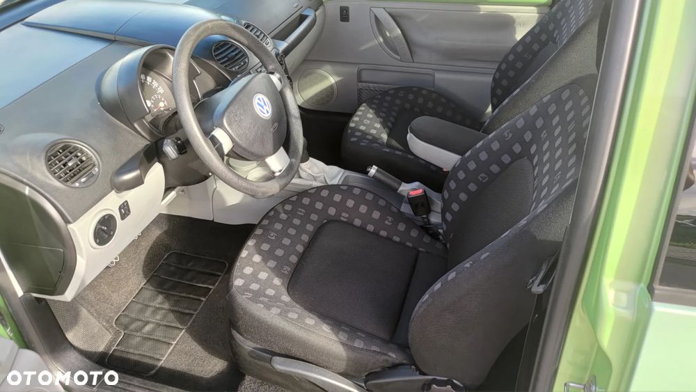 Volkswagen New Beetle 2.0 - 5
