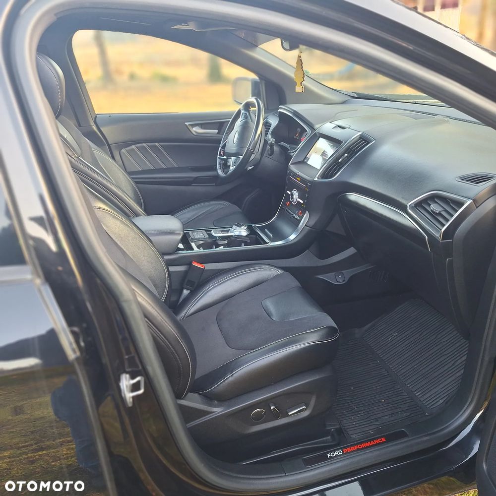Ford Edge - 4