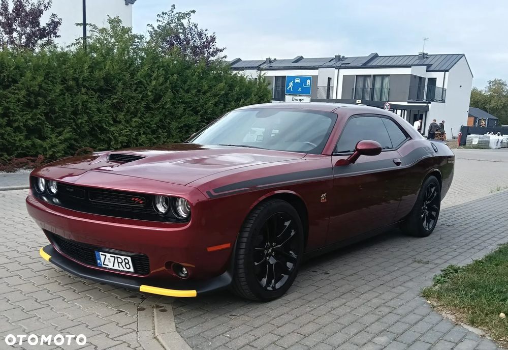 Dodge Challenger 6.4 Scat Pack - 1