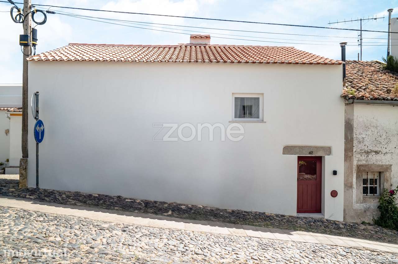 Casa pátio T2 ao Castelo de Castelo de Vide - Grande imagem: 2/40
