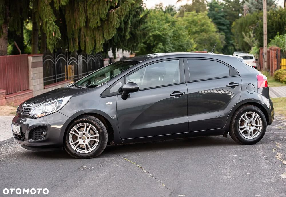 Kia Rio 1.2 Edition 7 - 13