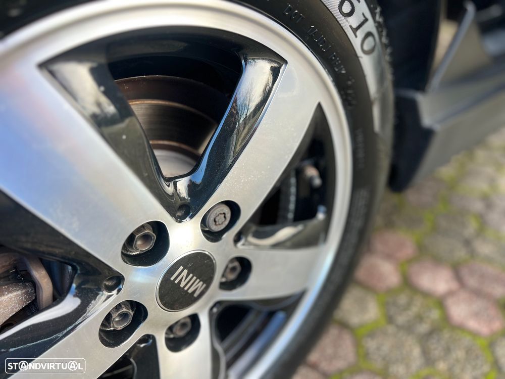 MINI 5 Portas One D - 24