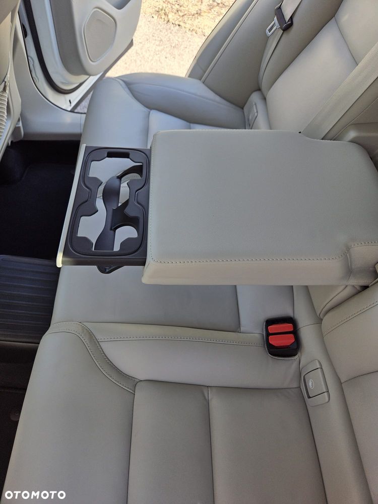 Volvo XC 60 - 22