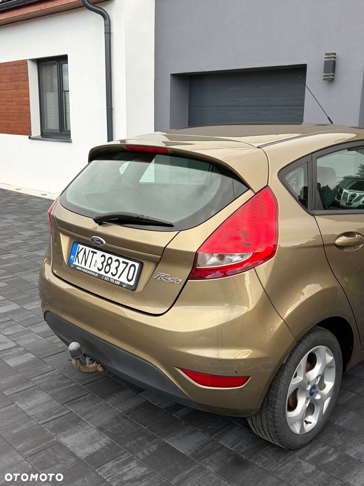 Ford Fiesta - 9