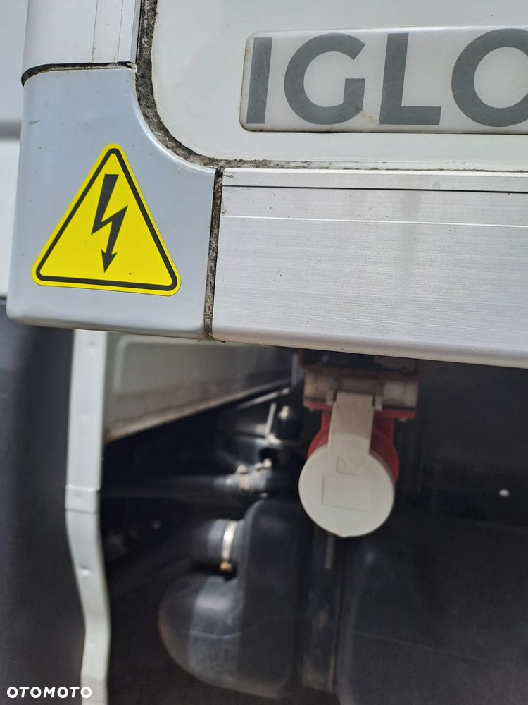 Iveco 70C18 | Chłodnia/Mroźnia | Multitemperatura | 10EP | Winda | Zasilanie zewnętrzne 230V | - 28