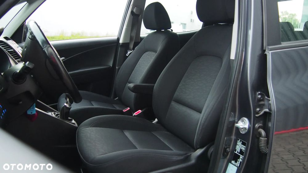 Hyundai ix20 1.4 blue Comfort - 25