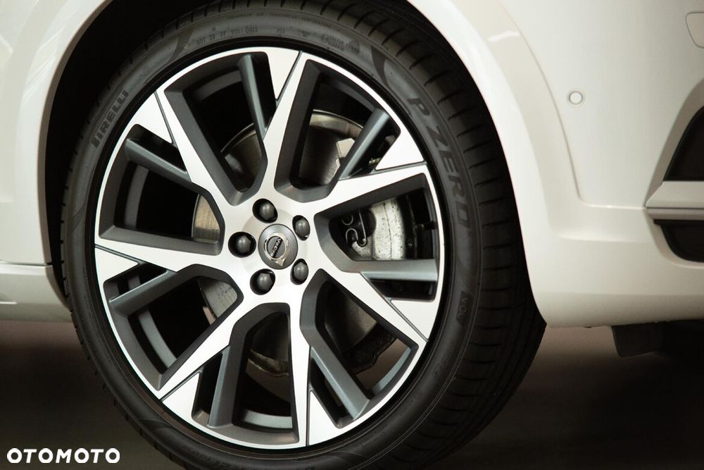 Volvo V90 Cross Country - 10