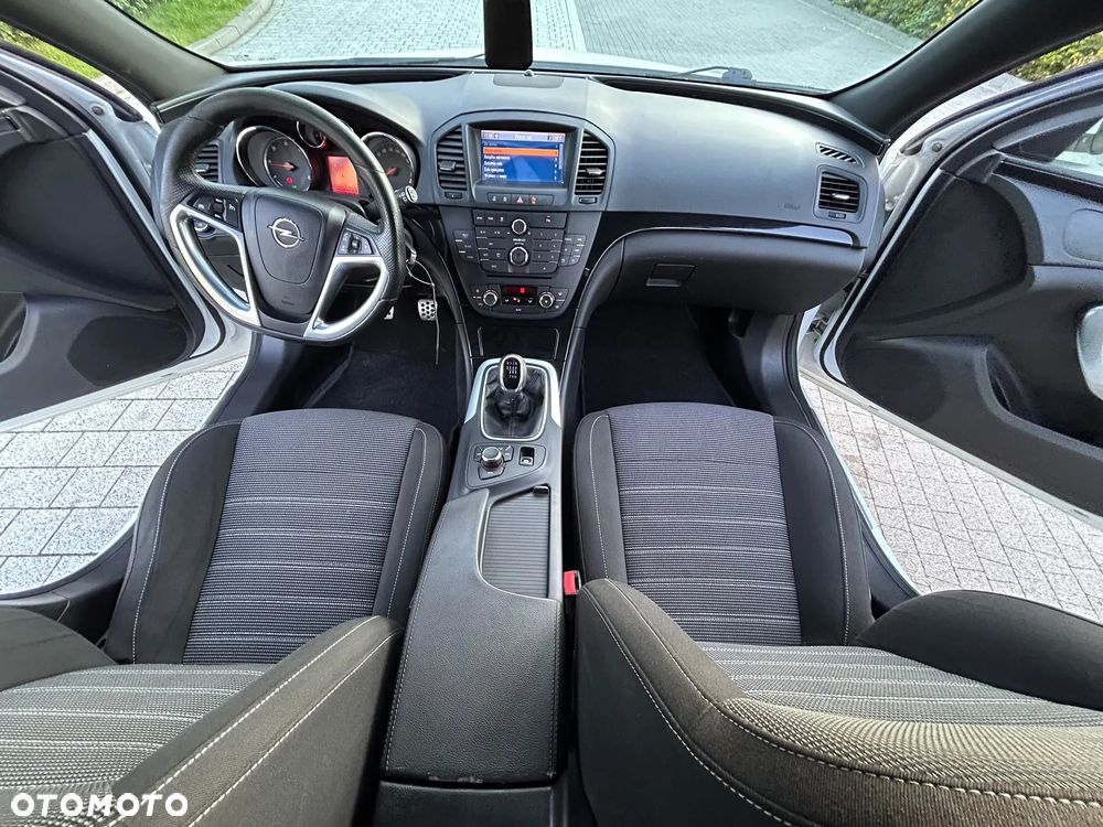 Opel Insignia - 18