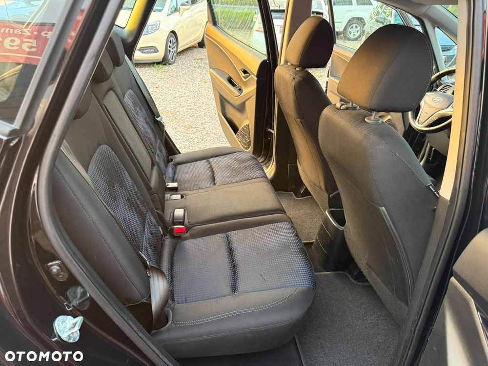 Hyundai ix20 1.4 blue Comfort - 13