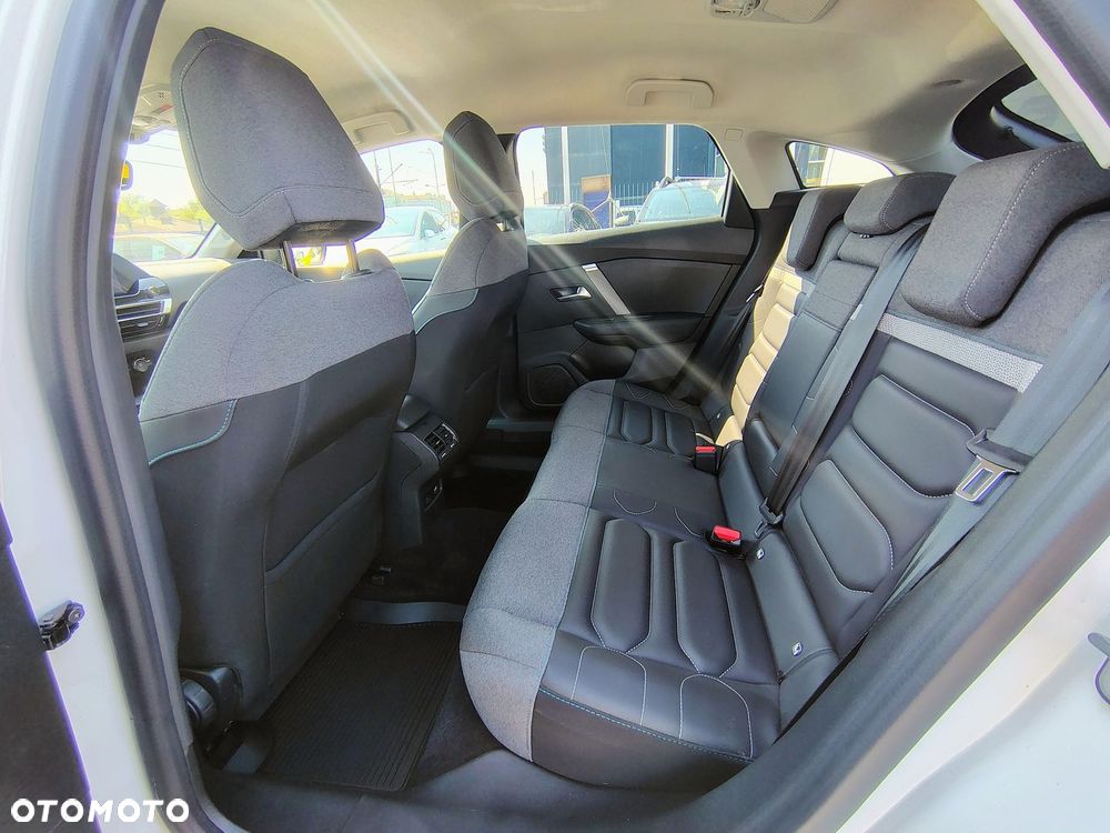 Citroën C4 EV136 50kWh Shine - 13