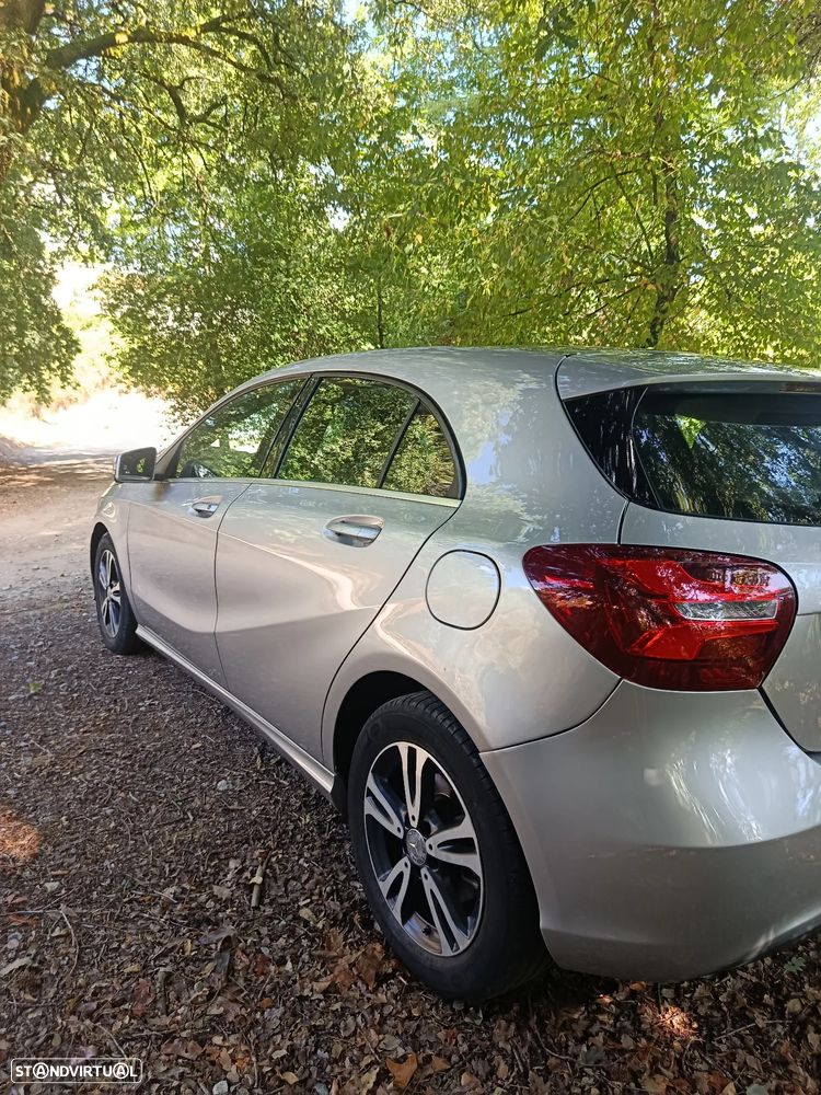 Mercedes-Benz A 180 d Urban - 8
