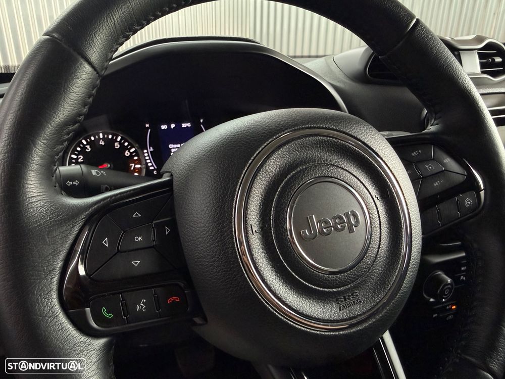 Jeep Renegade 1.3 T Night Eagle DCT - 20
